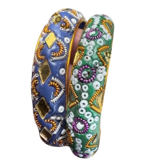 Ladies hand beaded bracelets made in India, very colorful very good condition - Picture 1 of 6